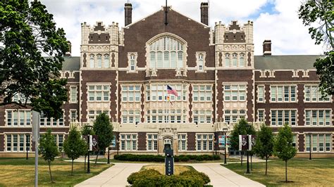 Toledo public schools - Toledo Public Schools is the fourth largest school district in Ohio with more than 23,000 students. Our mission is to produce competitive college and career ...
